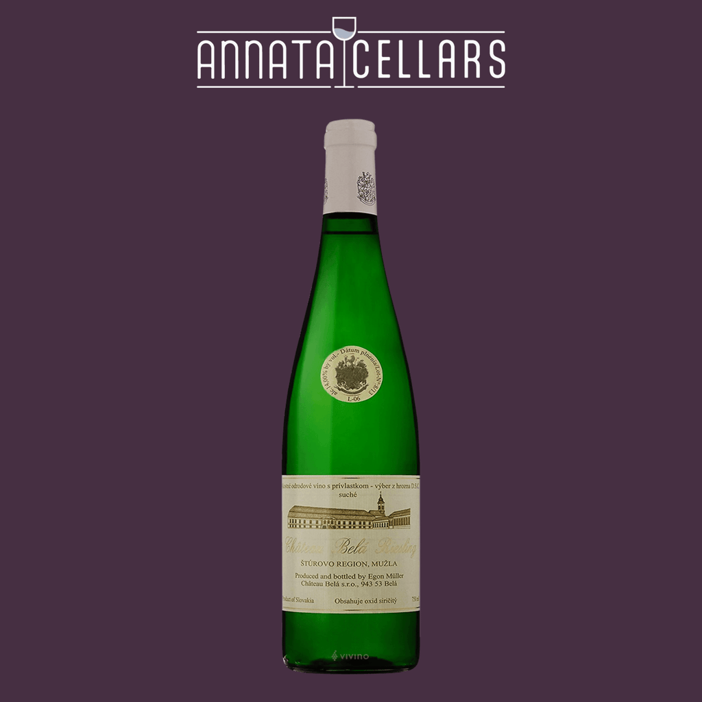 Riesling wine bottle with green glass and cream label